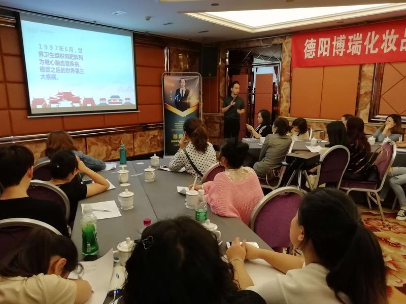 微信图片_2018100609264912.jpg